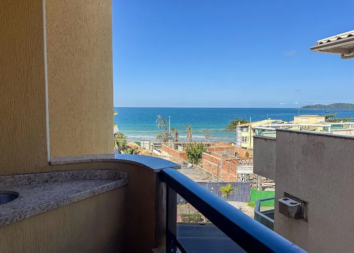 267 - Apto Na Av. Principal A 50M Da Praia De Bombas Bombinhas
